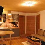 Romantikappartement Petz**** דונרסבאכוואלד